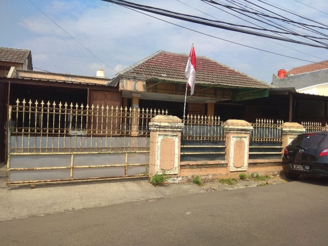 Rumah Second 2 Lantai Cocok untuk Usaha di Jatiwaringin Bekasi, Jatiwaringin, Bekasi