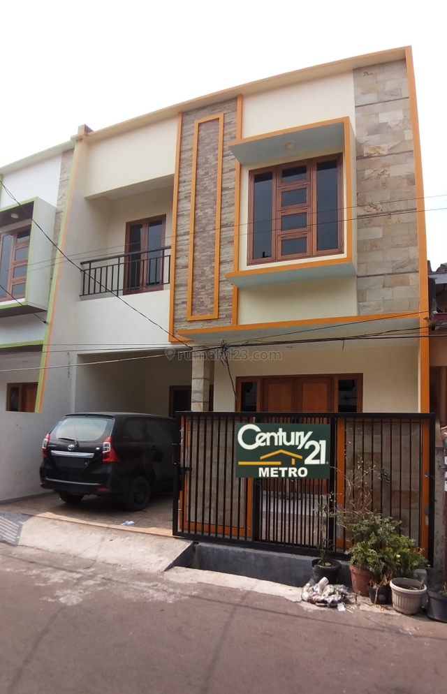 Kayu Putih, rumah baru 2 lantai dilokasi strategis,GOOD DEAL, Kayu Putih, Jakarta Timur