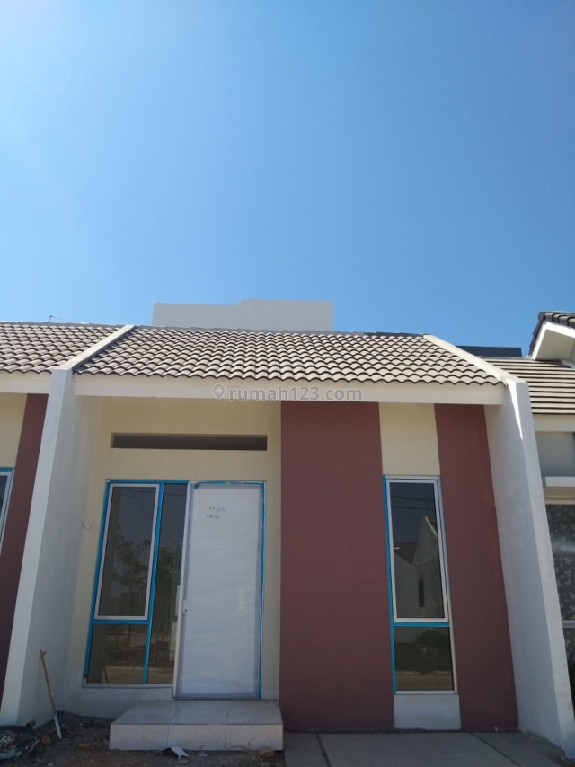 Cluster New Liverpool Dp 25 Jutaan Cicilan Ringan Dekat Harapan indah bekasi, Bekasi, Bekasi