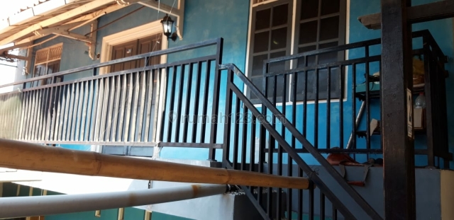 Rumah lama daerah semarang barat di atas bukit ada view, Simongan, Semarang