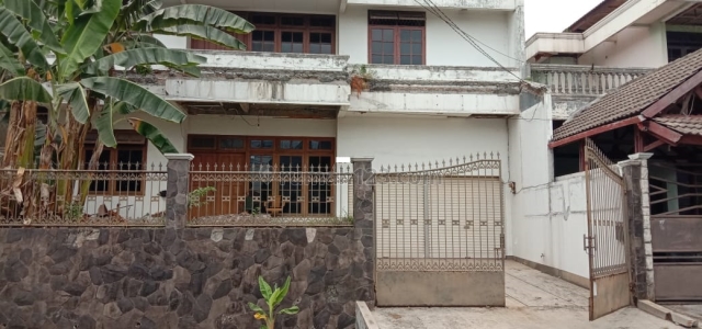 Rumah kokoh Bukit Cinere Indah, hitung tanah, Cinere, Jakarta Selatan