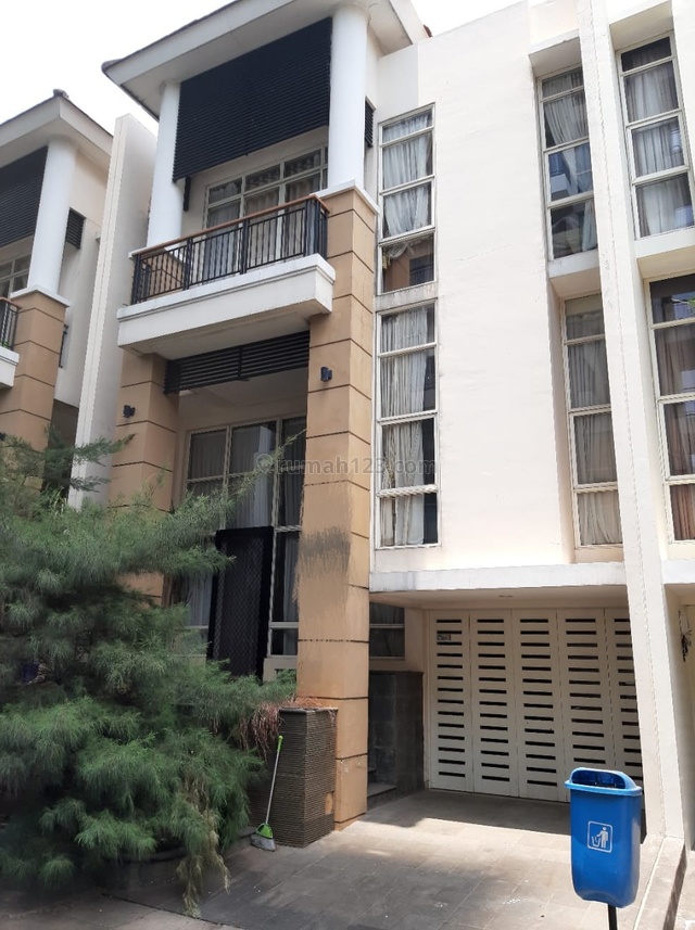 Di Jual Townhouse Ancol Mansion, Ancol, Jakarta Utara