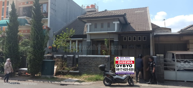 Rumah singgasana Pradana Tarumanagara timur, Ciwastra, Bandung