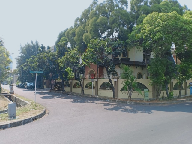 Rumah Hoek Puri Kencana Jalan kencana Indah Jakarta Barat, Kembangan, Jakarta Barat