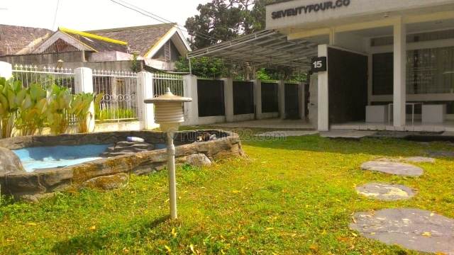 Rumah besar di sayap Turangga, Turangga, Bandung