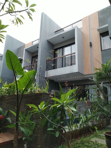 Townhouse Luxury Poolside Di Kemang Jakarta, Kemang, Jakarta Selatan