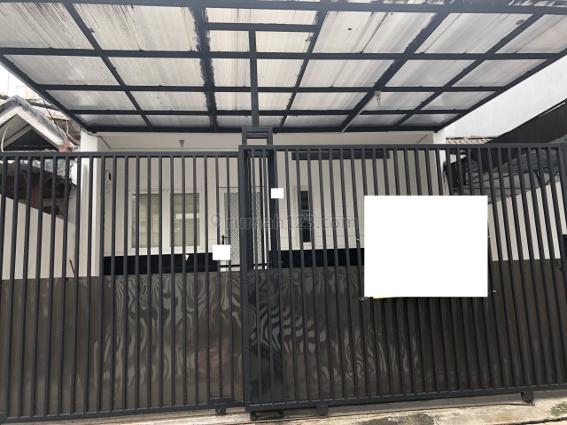 Rumah Standart Jalan 2 Mobil di Gading Elok , Bisa Nego, Kelapa Gading, Jakarta Utara