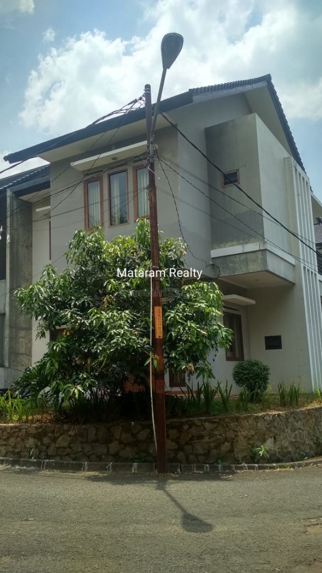 Rumah Homey Dalam Cluster Exclusive Geger Kalong, Geger Kalong, Bandung
