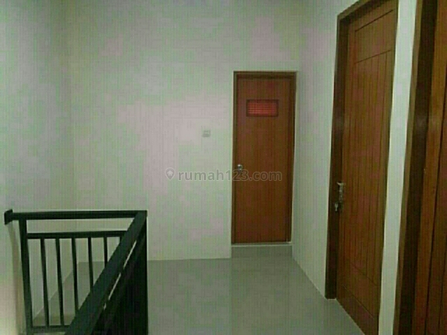 Rumah Cantik 2 Lantai Asri dan Eksklusif, Batu Sari, Tangerang