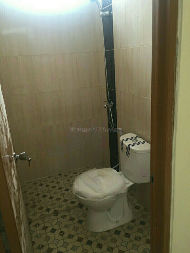 Rumah 2 Lantai Asri dan Cantik, Batu Sari, Tangerang