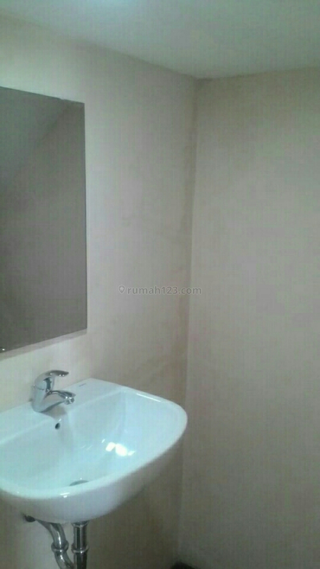 Rumah Asri 2 Lantai Cantik dan Mewah, Batu Sari, Tangerang