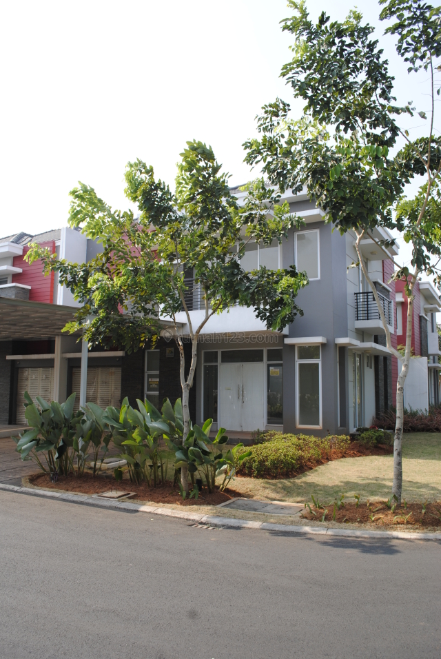 Rumah uk 10x18 HOOK, Cluster Amerika Latin, Green Lake City, Jakarta Barat/Cipondoh, Tangerang, Green Lake City, Jakarta Barat