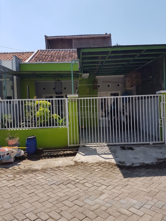 Rumah Murah 2 lantai siap huni di perumahan Griya klipang permai KPA ROYAL PARK, Ketileng, Semarang