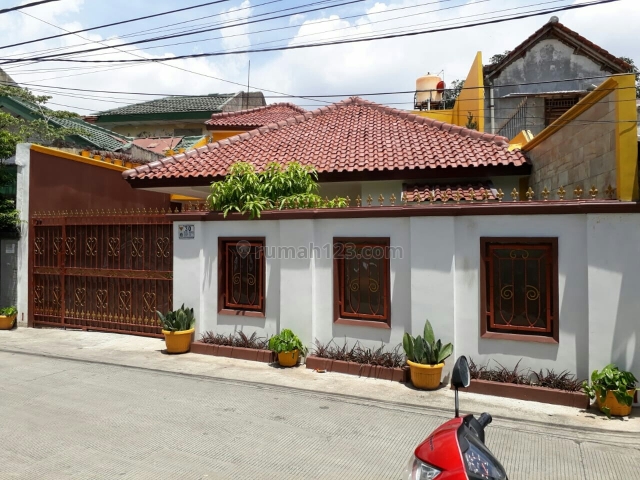 FULL FURNISHED Rumah Siap Huni di Tebet Jaksel, Tebet, Jakarta Selatan