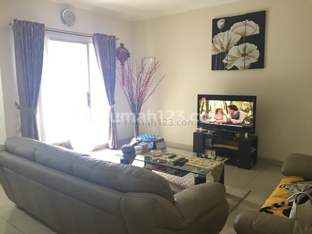 Rumah di Pik , Akasia Golf 8x18 , Pantai Indah Kapuk , Jakarta Utara, Pantai Indah Kapuk, Jakarta Utara