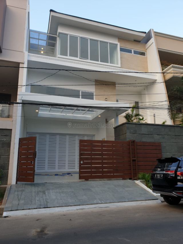 Rumah baru kelapa gading, siap pakai, lokasi bagus. desain modern mewah., Kelapa Gading, Jakarta Utara