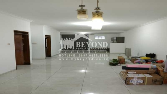 RUMAH SIAP PAKAI NYAMAN DI TEMPATI TAMAN HOLIS INDAH BANDUNG, Holis Cigondewah, Bandung