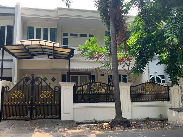 Di sewakan Rumah di Taman Kebon Jeruk Intercon Blok U, Kebon Jeruk, Jakarta Barat
