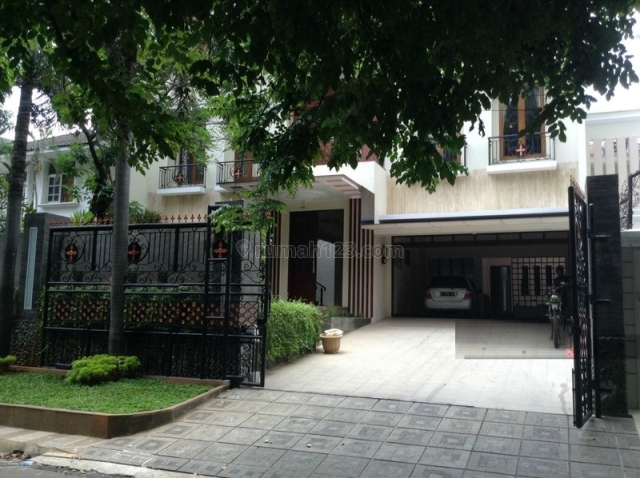 Rumah Bangunan Baru Pondok Indah dekat Tol TB Simatupang dan JIS, Pondok Indah, Jakarta Selatan