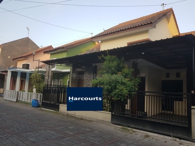 Rumah asri dan nyaman di lingkungan cluster, Gentan, Sukoharjo