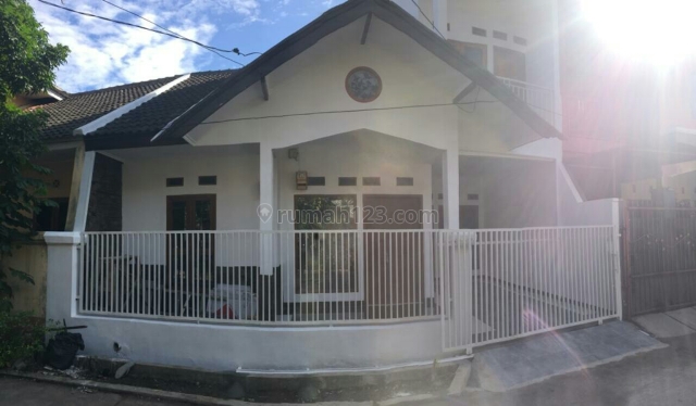 Rumah nyaman dan aman di kiarasari alihan buah batu, Soekarno Hatta, Bandung