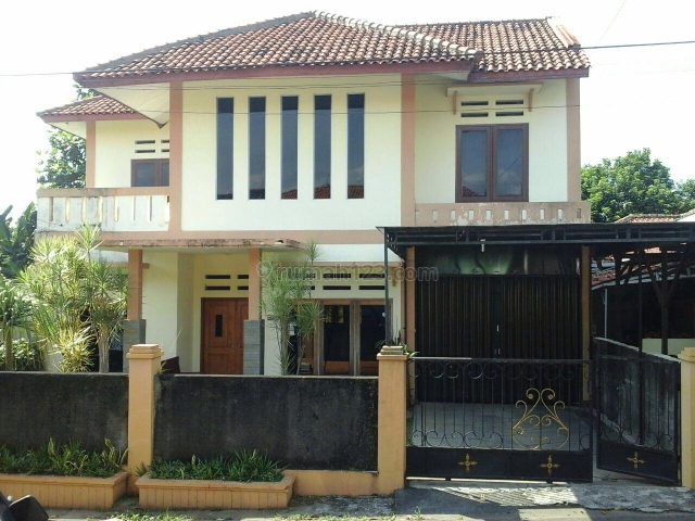 Rumah di Tengah Kota, di Telaga Bodas, Semarang, Tlaga Bodas, Semarang