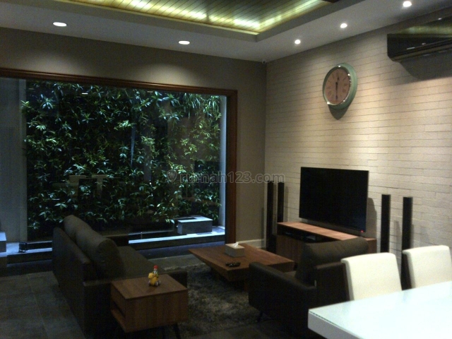 Rumah di Pik, Baguss, Rapih, Semi Furnish di Pik, Garden House, 8x17 , Pantai Indah Kapuk, Pik, Jakarta Utara, Pantai Indah Kapuk, Jakarta Utara