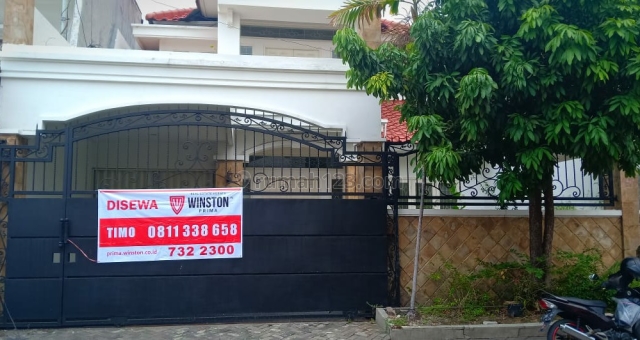 Rumah Siap Huni di Dian Istana dekat Graha Famili 65jt/th, Graha, Surabaya