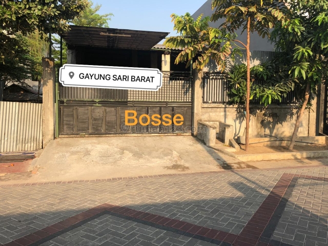 Rumah Gayungsari 1 Lantai dekat dengan Masjid Agung, Gayungan, Surabaya