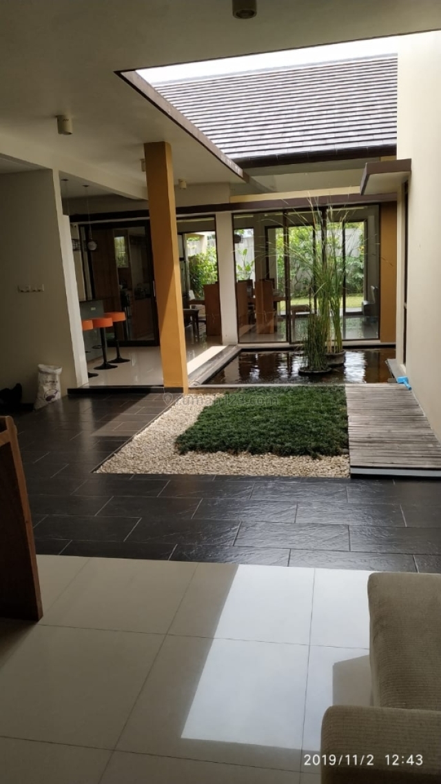 Rumah Mewah Nyaman Siap Huni, Kota Baru Parahyangan, Bandung