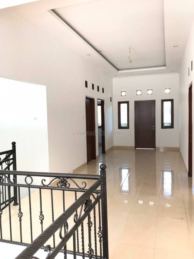 Rumah bagus,cantik siap huni, Turangga, Bandung