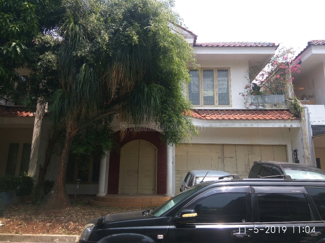 Rumah Nyaman Town House di Cirendeu, Cireundeu, Tangerang