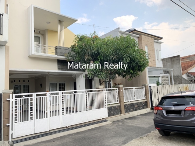Rumah Sangat Bagus Full Furnished di Pusat Kota Bandung, Jalan Kidang Dalam, Buah Batu, Dekat Mesjid, Buah Batu, Bandung