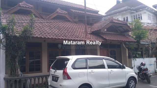 Rumah Dalam Cluster Samping Borma Dago, Dago, Bandung