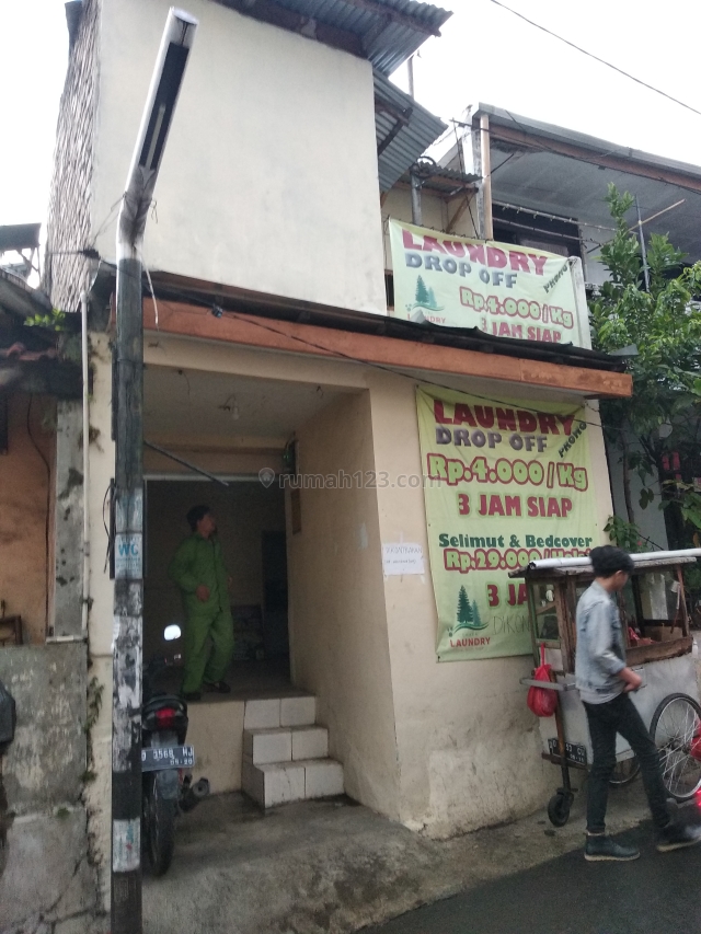 Rumah Usaha Cocok Untuk Laundry, Barber, Tempat Makan, Sekeloa Dipatiukur, Bandung, Tubagus Ismail, Bandung