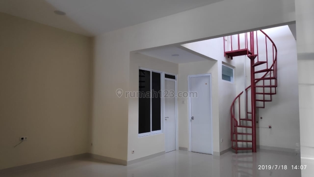 Rumah Di perumahan Kosambi Baru rapi di jakarta barat, Duri Kosambi, Jakarta Barat