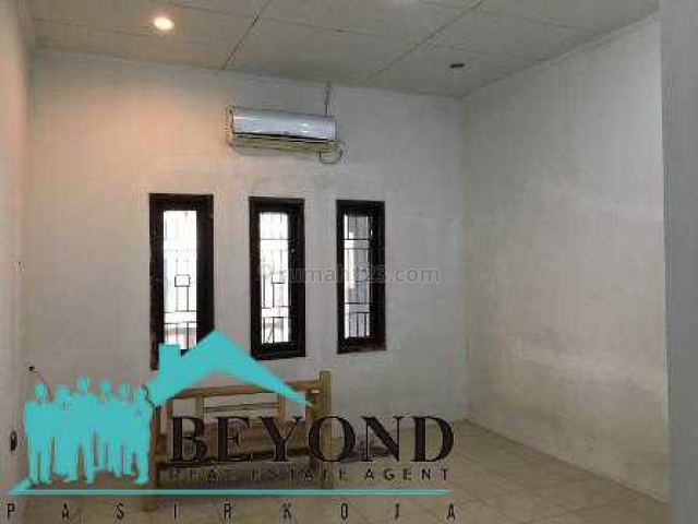Rumah bagus mulus dan mantap siap huni di Taman holis indah, cigondewah kaler, bandung, Holis Cigondewah, Bandung