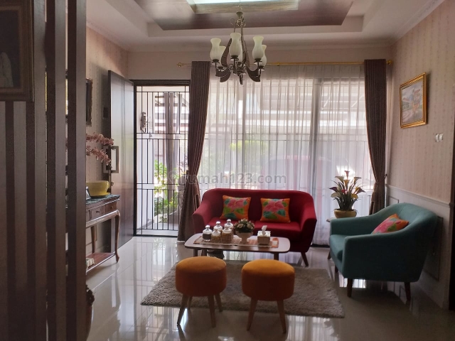 Rumah di Golden City Renovasi, Luas 94 m2, 5 Menit Summarecon Bekasi, Bekasi Utara, Bekasi