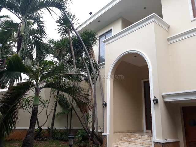 Bright House, Kemang, Jakarta Selatan