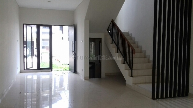 Rumah Bagus dan Strategis Hadap Utara di Cluster Asera Harapan Indah Bekasi (ZL), Harapan Indah, Bekasi