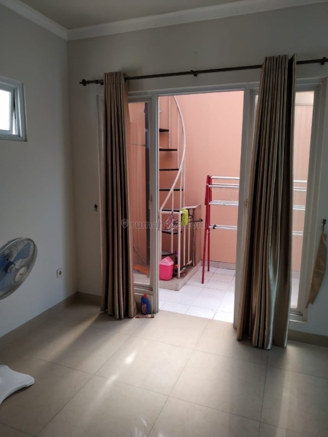 Rumah murah di Bintaro jaya Discavery fiore, Bintaro, Tangerang