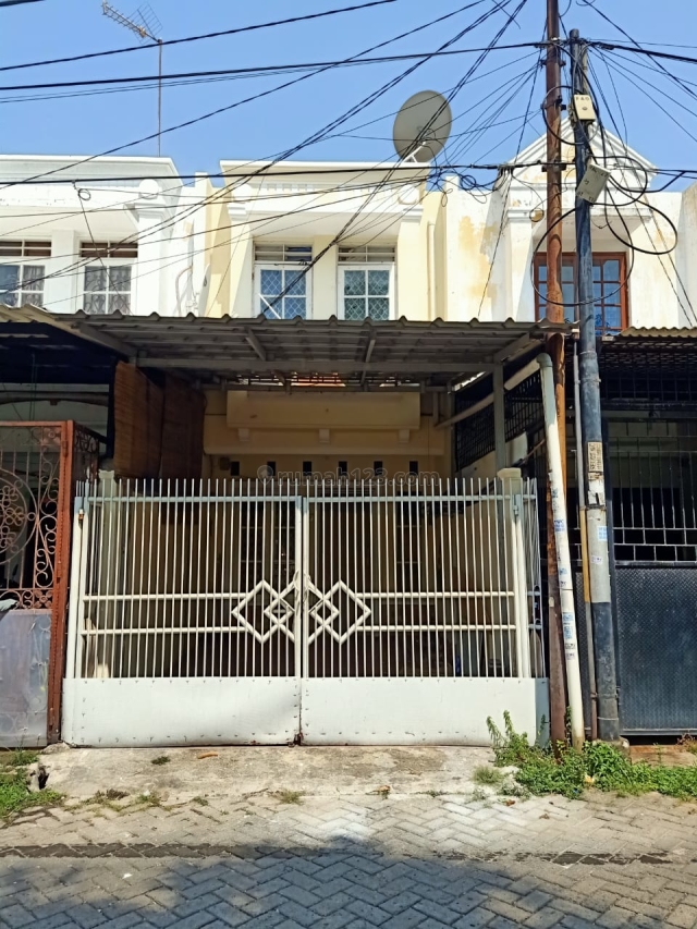 Rumah Murah dan Bagus di Taman Palem Lestari, Taman Palem, Jakarta Barat