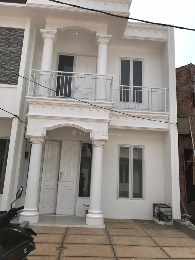 Perumahan Mewah bergaya classic 2lantai Kawasan Alam sutera, Ciputat Timur, Bintaro, Ciputat Timur, Tangerang