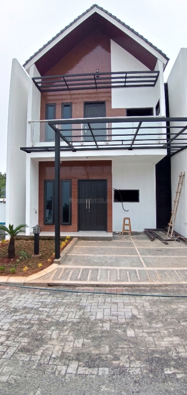 Rumah di Jatiwaringin, Pondok Gede, Bekasi