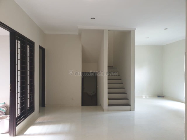 Rumah Siap Huni di Emerald Residence, Bintaro Sektor 9, Bintaro, Tangerang