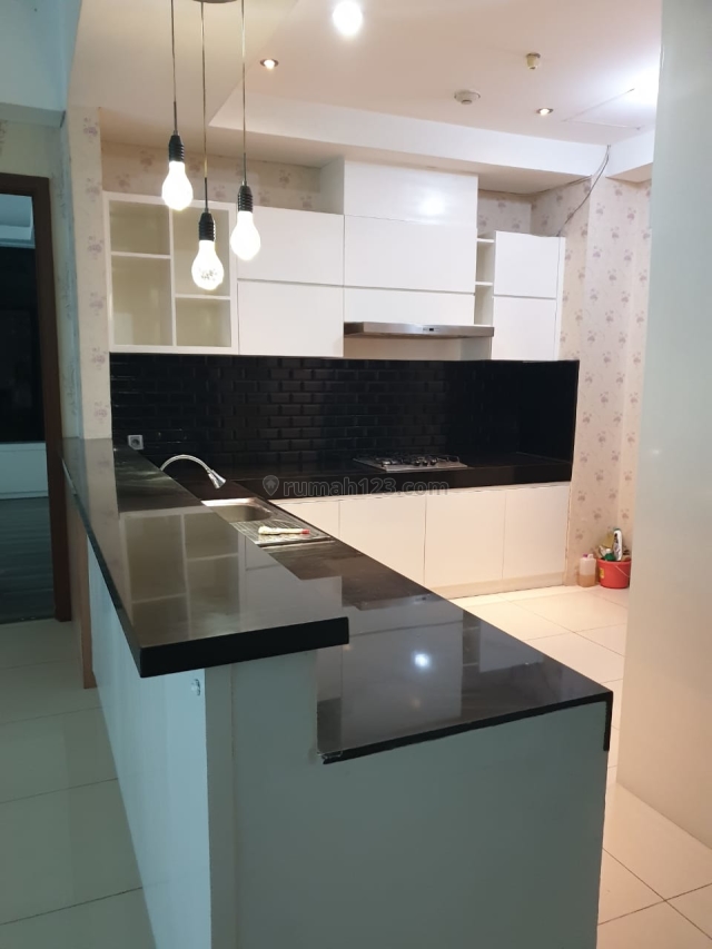 Apartement St.Moritz tower presidential, Puri Indah, Jakarta Barat