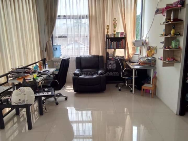 Rumah mewah 3 lantai Dago Teahouse Dekat Cigadung, Tubagus ismail Bandung, Dago, Bandung