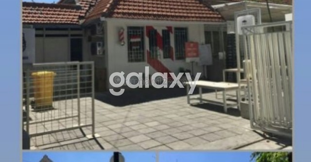 Rumah di Pusat kota Dekat Delta Plaza, Alun-alun Contong, Surabaya