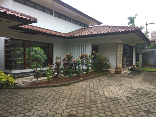 Rumah murah lingkungan sejuk harga istimewa, Cilandak, Jakarta Selatan