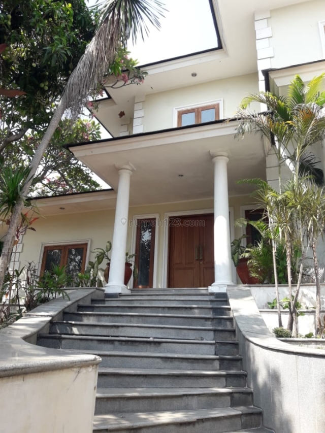 Rumah wow keren di pondok indah, Pondok Indah, Jakarta Selatan